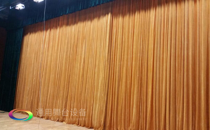 通用舞臺教您如何挑選幕布？阻燃（FR）\非阻燃非阻燃（NFR）面料概要闡述