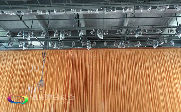 深圳濱海旅游度假區(qū)kaisa金沙灣雪域廣場舞臺阻燃幕布、舞臺燈光等項目！促進旅游、文化融合發(fā)展，帶動服務(wù)產(chǎn)業(yè)整體轉(zhuǎn)型升級！